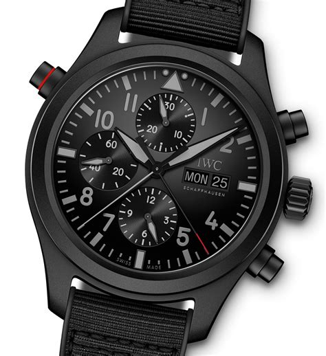 iwc pilot watch ceratanium.